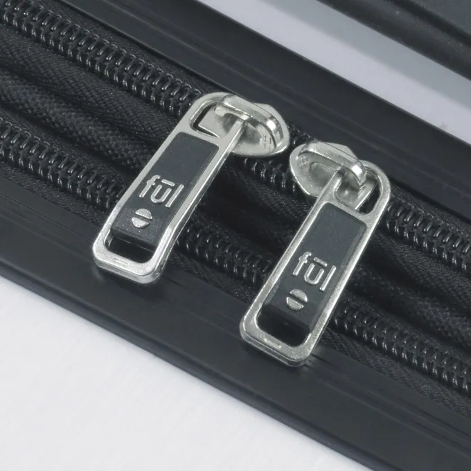 Silk & Salt FUL Star Wars Storm Trooper Embossed 21in Spinner Suitcase White^ Hard Side Luggage