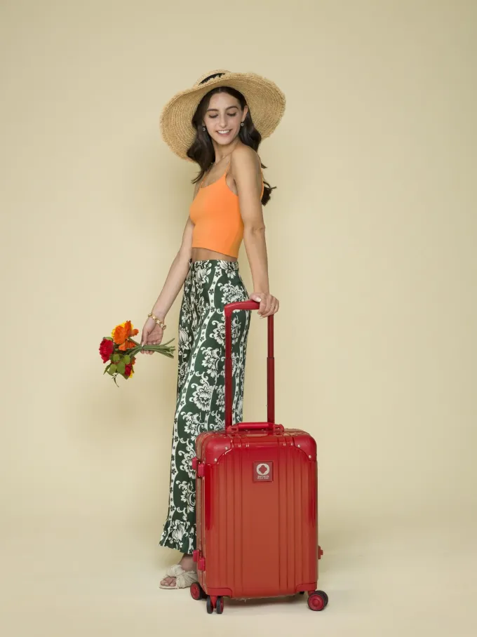 Silk & Salt J World Nova Polycarbonate 20 Inch Spinner Carry-On Luggage^ Hard Side Luggage