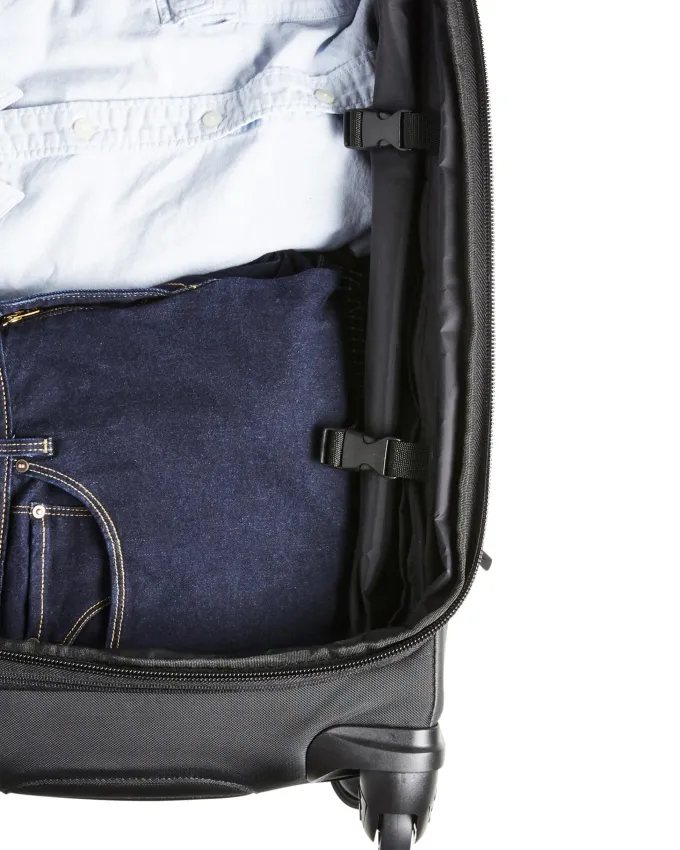 Silk & Salt Genius Pack G4 22 Carry On Spinner Lugga- Smart Organized Lightweight Suitcase (G4 - Red)^ Checked Luggage